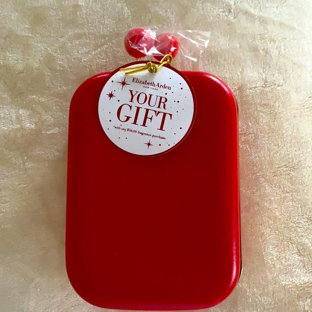 Gift bag from Elizabeth Arden 🌷